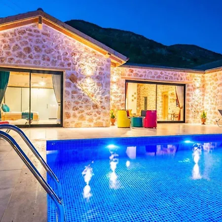 Saribelen Village Luxury קלקן