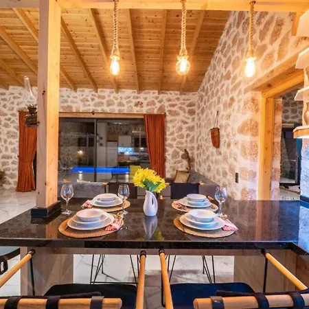 וילה Saribelen Village Luxury קלקן