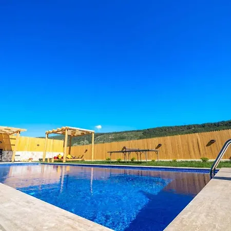 וילה Saribelen Village Luxury