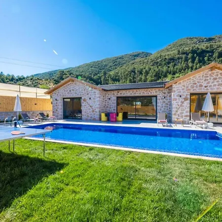 וילה Saribelen Village Luxury