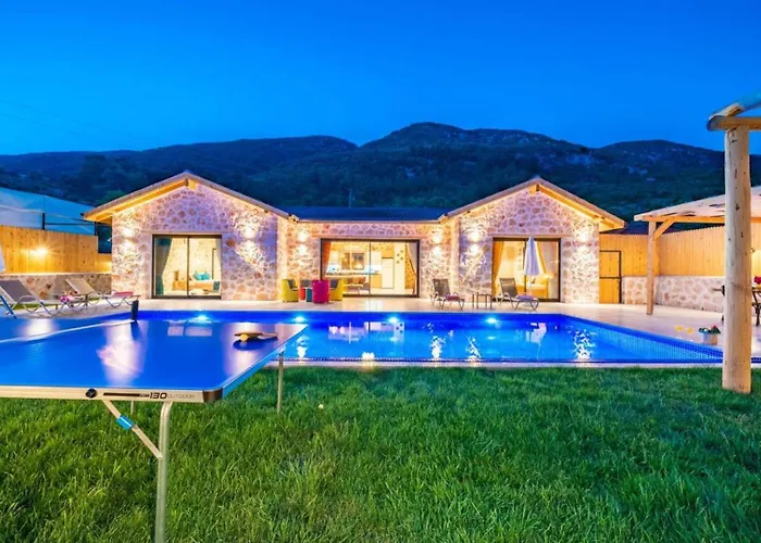 빌라 Saribelen Village Luxury