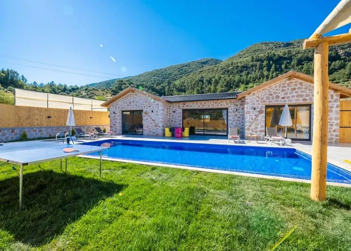빌라 Saribelen Village Luxury