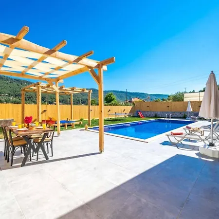 Saribelen Village Luxury Villa *