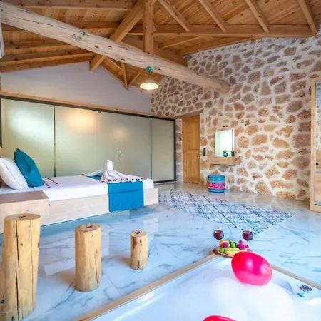Saribelen Village Luxury فيلة *