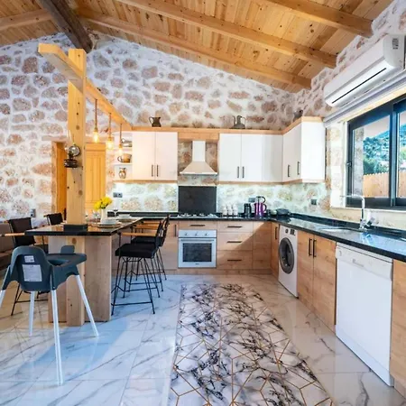 فيلة Saribelen Village Luxury *